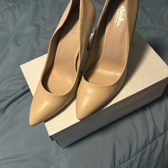 💌💟💥💨Charles David Tan Stiletto Heels - Picture 3 of 3